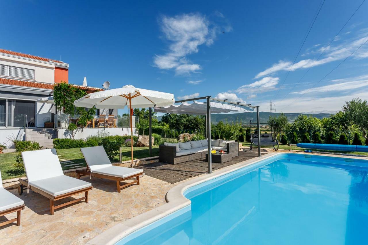 Luxury Villa Nadalina-Dicmo Dugopolje Exterior foto
