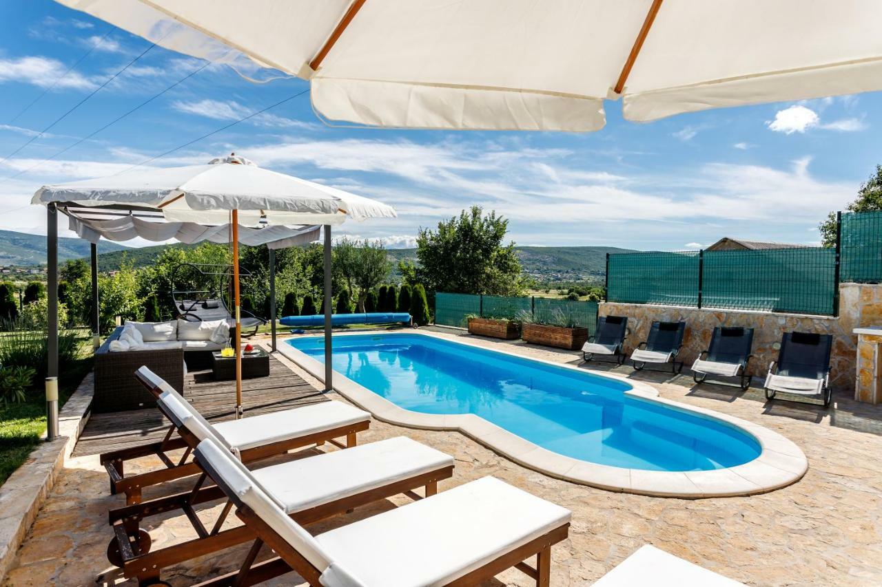 Luxury Villa Nadalina-Dicmo Dugopolje Exterior foto