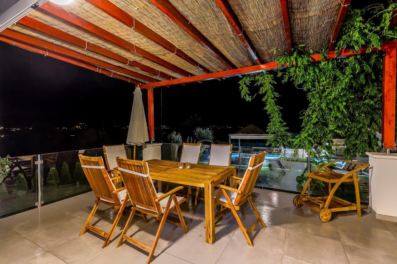 Luxury Villa Nadalina-Dicmo Dugopolje Exterior foto