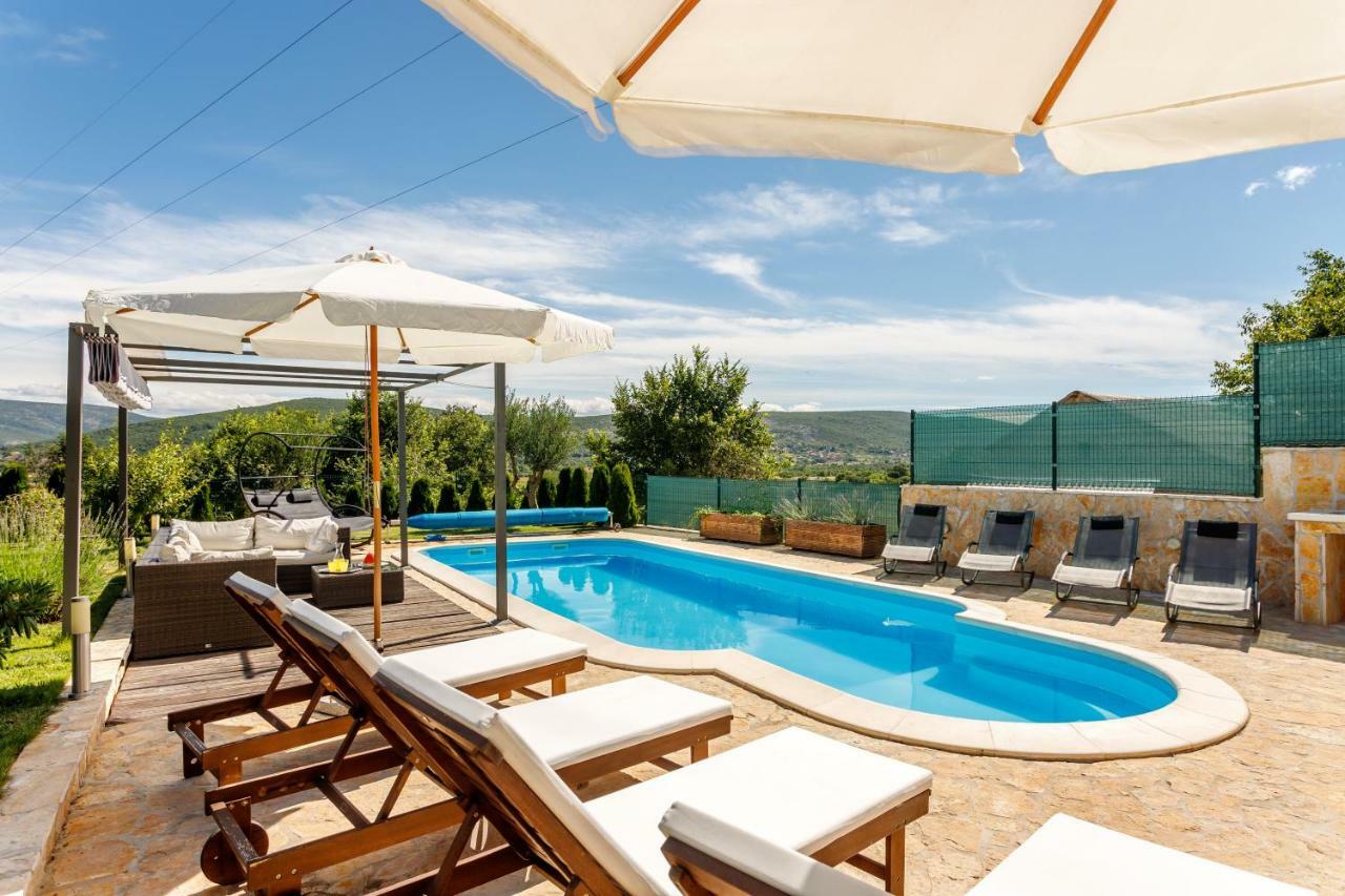 Luxury Villa Nadalina-Dicmo Dugopolje Exterior foto