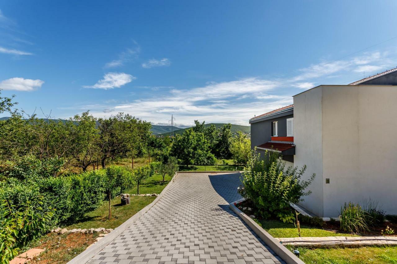 Luxury Villa Nadalina-Dicmo Dugopolje Exterior foto