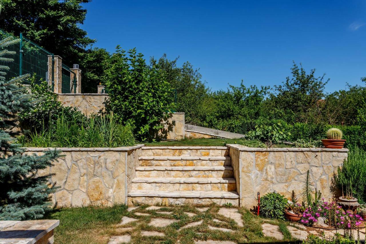 Luxury Villa Nadalina-Dicmo Dugopolje Exterior foto